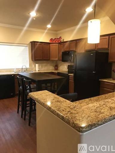 Main picture of Lakeridge Townhomes