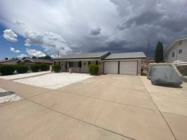 Main picture of 10121 Dellwood Dr