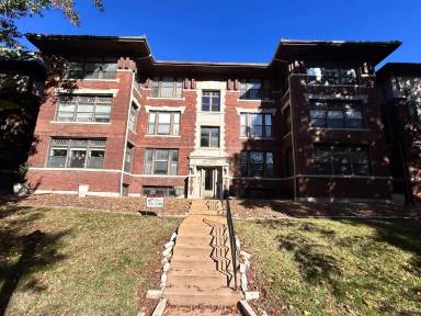 Main picture of 5355 Pershing Ave