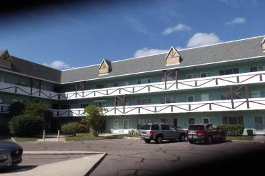 Main picture of 2042 Australia Way W
