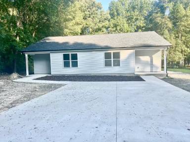Main picture of 102 Carpenter St