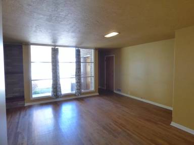 Main picture of 1220 E Lavon Dr
