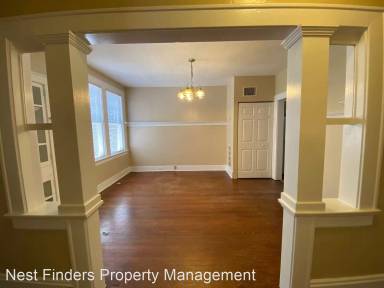 Main picture of 2303 College St