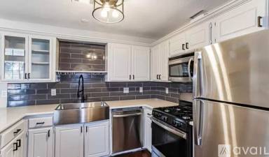 Main picture of 3004 SW 124th St