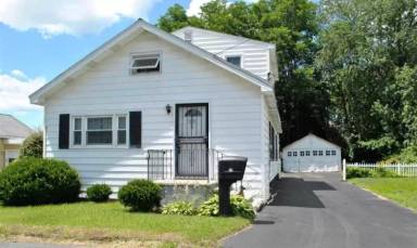 Main picture of 11 Wilson Ave