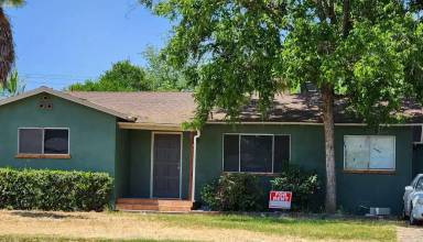 Main picture of 2643 S Court St