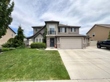 Main picture of 2049 S Meadow Marsh Dr