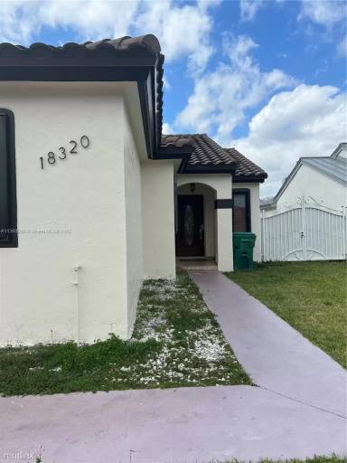 Main picture of 18320 SW 142nd Pl