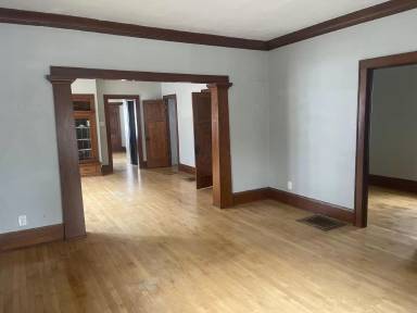Main picture of 2443 N Bartlett Ave