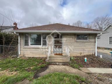 Main picture of 815 S Main St