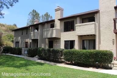 Main picture of 1252 River Glen Row