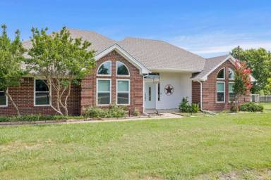 Main picture of 229 Odessa Dr