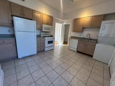 Main picture of 1104-1116 N High St Apartments