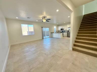 Main picture of 121 N 2480 W