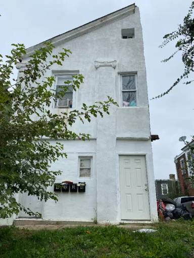 Main picture of 127 W Roosevelt Blvd