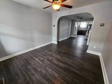 Main picture of 1235 Cleveland St
