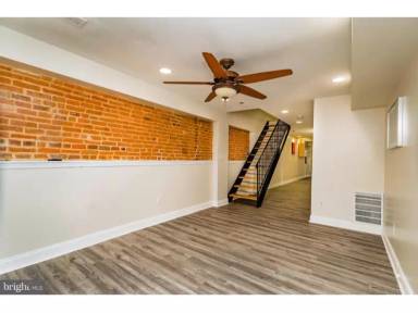 Main picture of 306 S Poppleton St