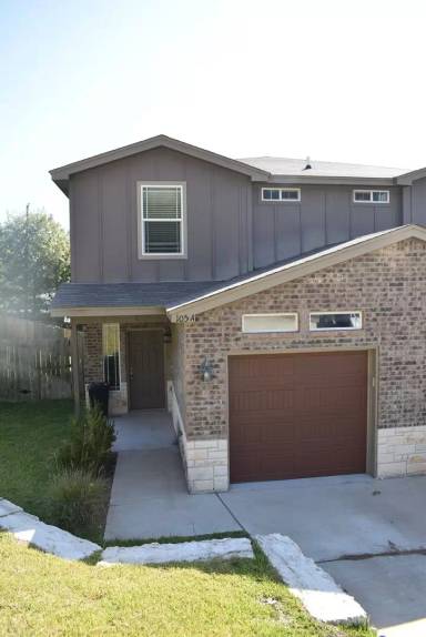 Main picture of 105 Stone Canyon Ct