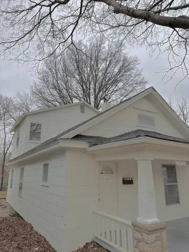 Main picture of 2214 Denver Ave