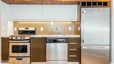 Main picture of 146 Meserole St