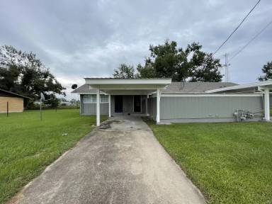 Main picture of 871 Von Blond Dr