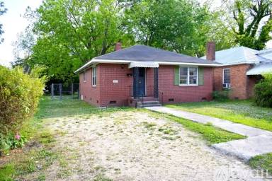 Main picture of 621 Goldleaf St
