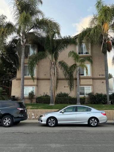 Main picture of 5722 Riley St