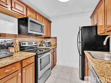 Main picture of 604 NW 13th St