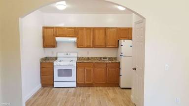 Main picture of 2434 Walton Ave