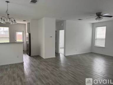 Main picture of 108 Banyon Dr