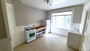 Main picture of 379 Union St