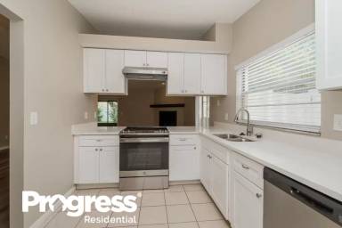 Main picture of 6803 Spanish Moss Cir