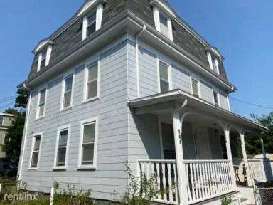 Main picture of 144 Cabot St