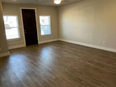 Main picture of 640 The Cottages Dr