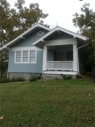 Main picture of 2800 E 60th St
