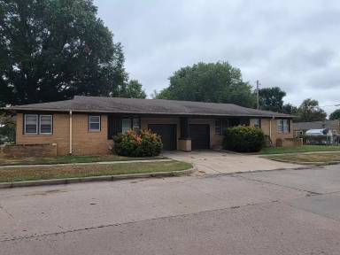 Main picture of 1457 N Old Manor Rd