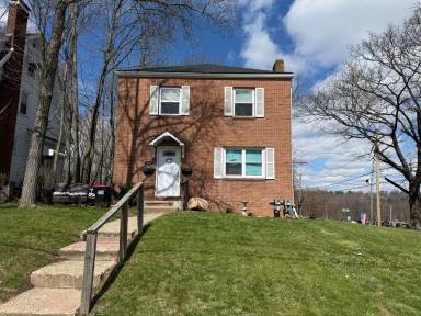 Main picture of 325 E Englewood Ave