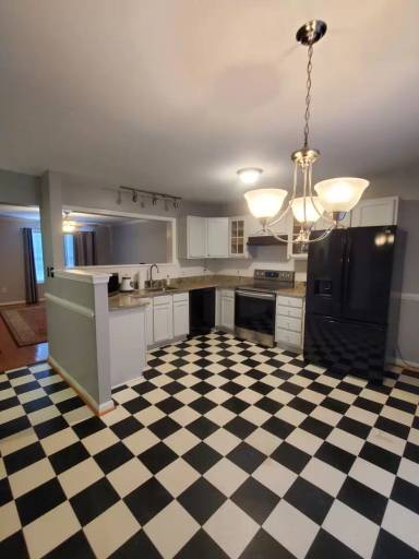 Main picture of 573 Highland Towne Ln