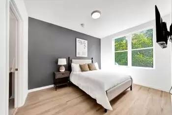 Main picture of 4750 N Albina Ave