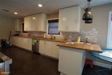 Main picture of 4015 Falkirk Ln