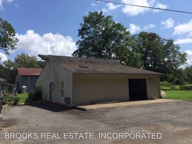 Main picture of 7797 Richmond Rd