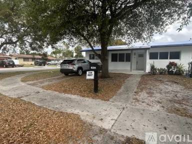 Main picture of 6331 NW 110th Ter