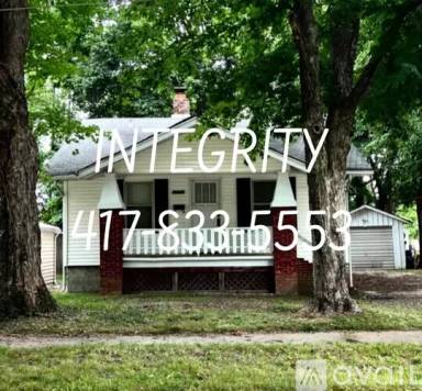 Main picture of 1505 E McDaniel St