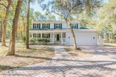 Main picture of 84 Bridle Ct