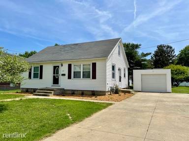 Main picture of 157 Mathews Ave