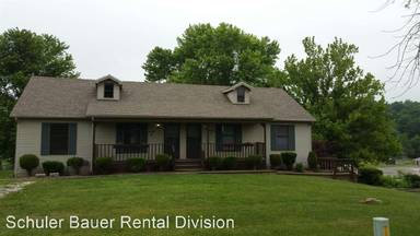 Main picture of 466 W Main St