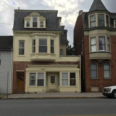 Main picture of 658 West Market Street - 2F