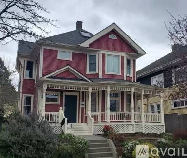 Main picture of 120 28th Ave