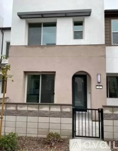 Main picture of 3650 E Peckham Paseo