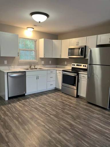 Main picture of 393 W Wood St